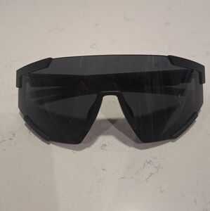 PRADA Linea Rossa PS 04WS